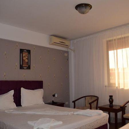 Hotel Ibiza Eforie Nord Εξωτερικό φωτογραφία